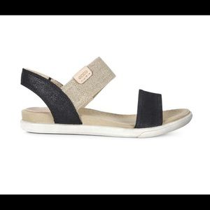 ECCO Damara Metallic Black Suede Sandal 9 39